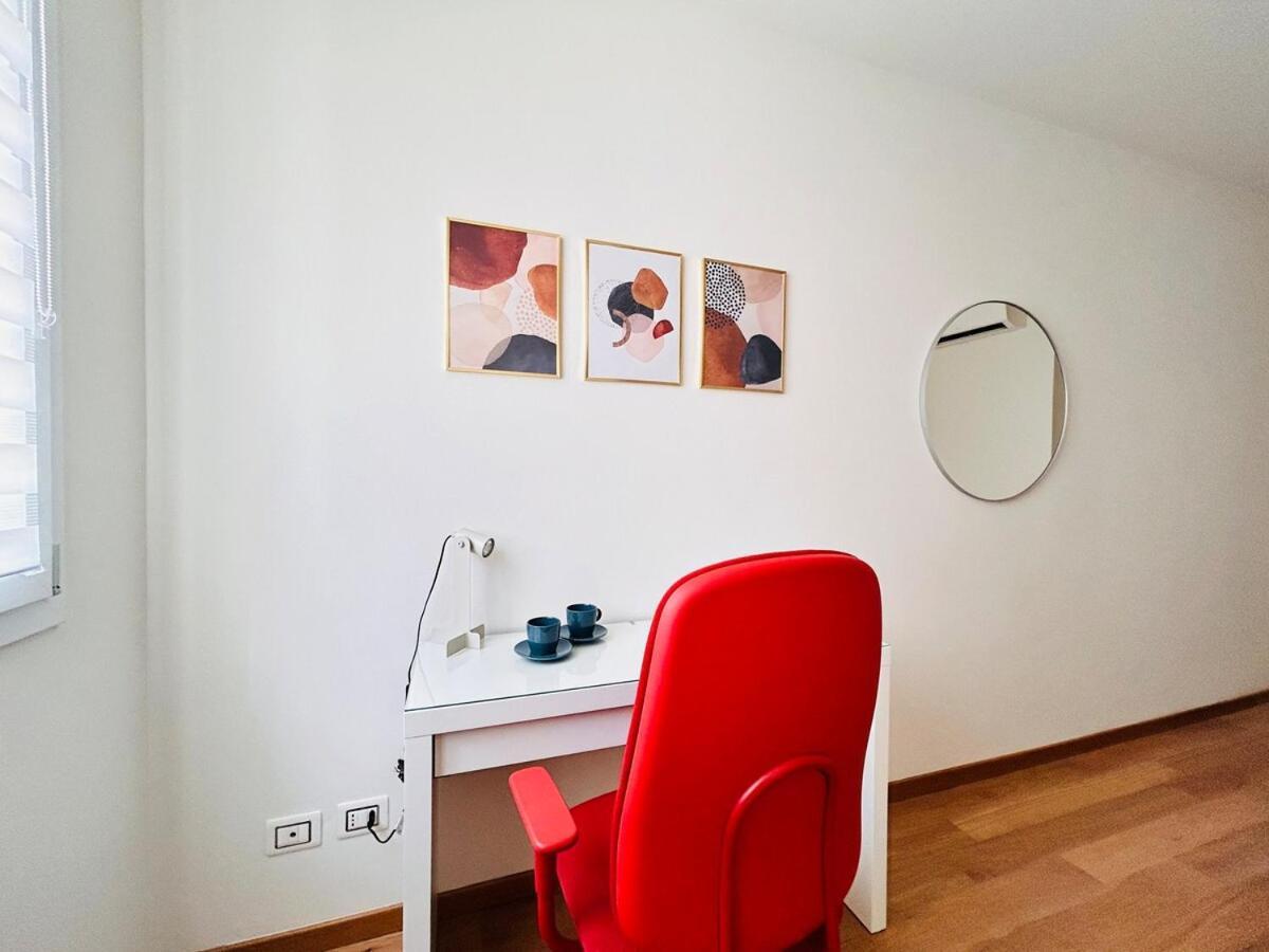 Homeby, Terrace Apartment Francesca Firenze Bagian luar foto
