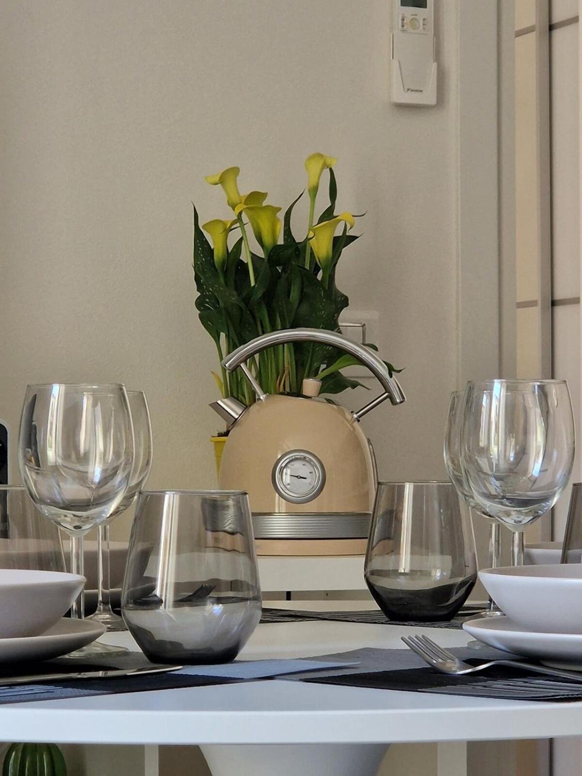 Homeby, Terrace Apartment Francesca Firenze Bagian luar foto