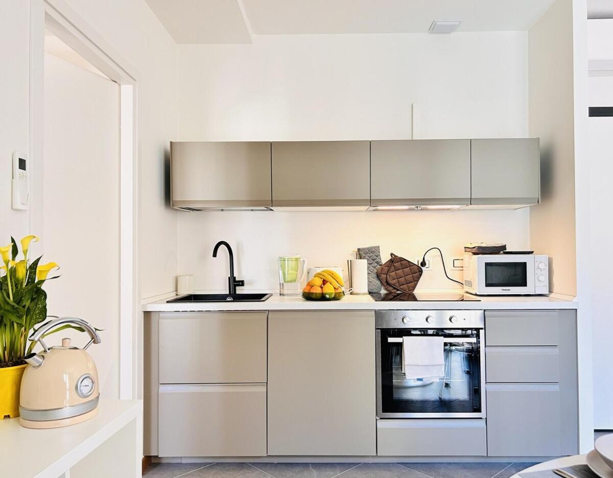 Homeby, Terrace Apartment Francesca Firenze Bagian luar foto