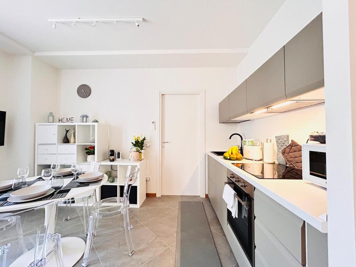 Homeby, Terrace Apartment Francesca Firenze Bagian luar foto
